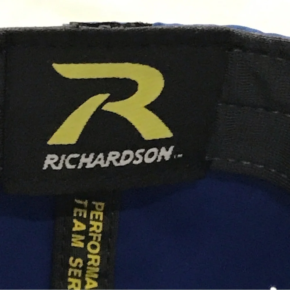 Richardson e4 hat